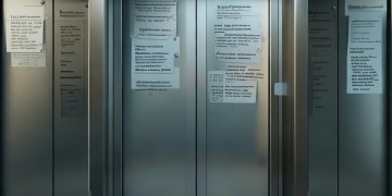 疫情期间物业关电梯违规吗？