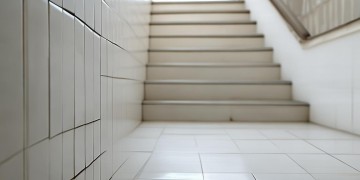 小区物业应该打扫楼道吗？